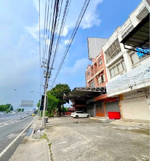 ราชพฤกษ์ ให้เช่าอาคาร 3.5 ชั้น 1คูหา MRT บางรักน้อยท่าอิฐ 2.5 กม.