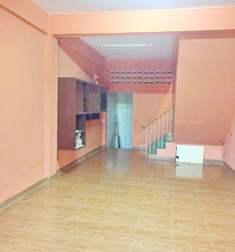 BTS ทองหล่อ 560 ม.สุขุมวิท36-40 ให้เช่าอาคารพาณิชย์ 3 ชั้น รพ.วิม