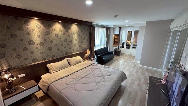 ขายเพียง 1.8x ล้าน #ชยญล คอนโด #ห้องมุม 45.5 ตร.ม. เฟอร์นิเจอร์คร