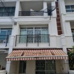 ขายทาวน์เฮ้าส์ 3 ชั้น หมู่บ้านกลางเมืองสุขุมวิท 113