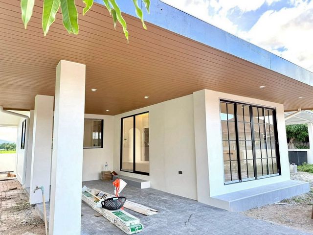 ขายเพียง 2.89 ล้าน 64 ตรว. – สันทราย รีโนเวทใหม่ พร้อมเข้าอยู่!