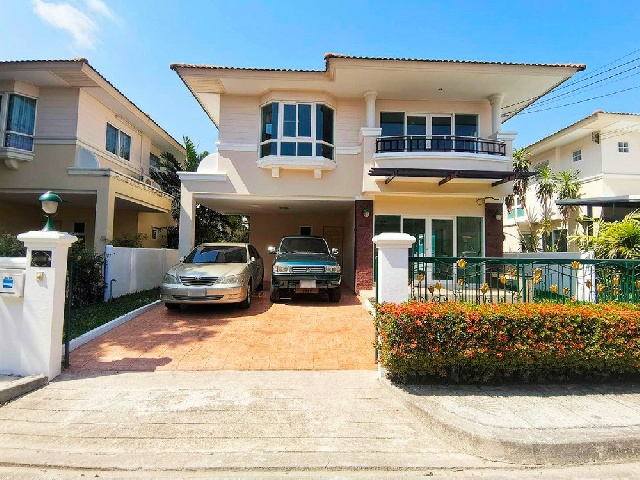 BigC ตลาดประชาอุทิศ90 1กม. ตลาดยิ่งรวย76 1กม.ให้เช่าบ้านเดี่ยว 2ช