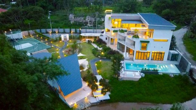 ขายบ้านหรู 39 ล้าน แม่ริม ที่ดิน 1ไร่ครึ่ง สไตล์Palm Beach มีเอกล