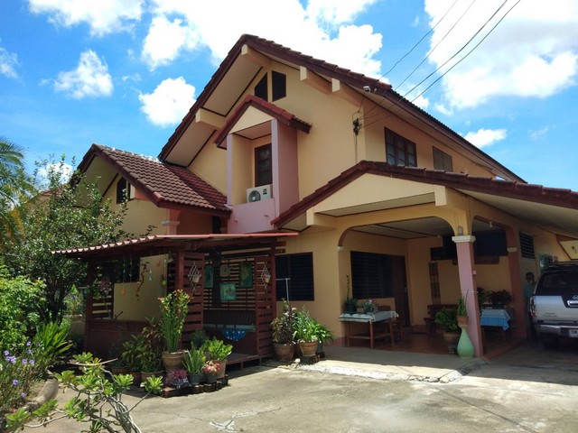 ขายบ้านพร้อมที่ดินหมู่บ้านสันติสุข อ.เมือง จ.ลำปาง