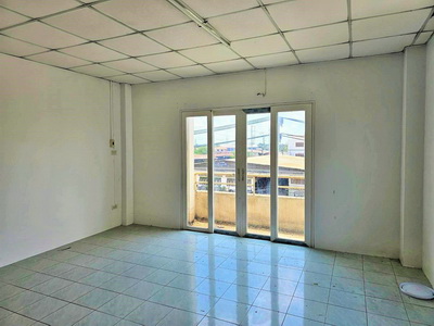 าคารพาณิชย์ 1 คูหา ตำบลนครหลวง อำเภอนครหลวง จ.พระนครศรีอยุธยา