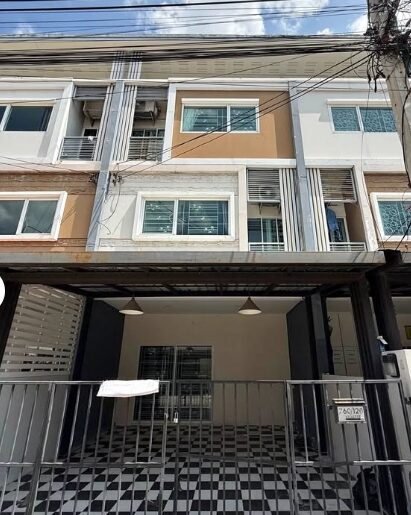 ให้เช่าบ้าน 3ชั้น ทาวน์โฮม วิลเลต ซิตี้ พัฒนาการ 38