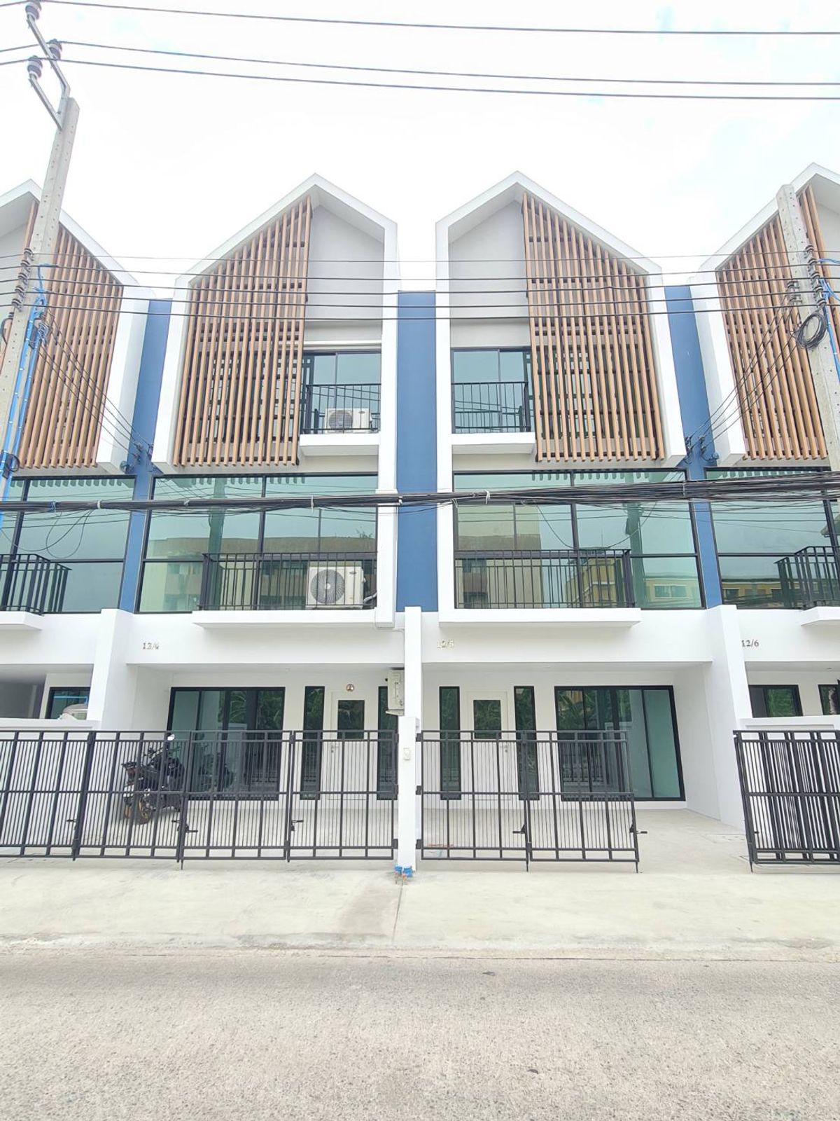 TH-001-01 เช่า บ้าน เดคโค แอท แบริ่ง