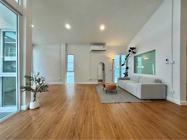 P750 ขายบ้านเดี่ยวชั้นเดียว ซอยโชคชัย 4 ซอย 55 ลาดพร้าววังหิน 44