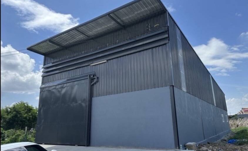 BST870 ให้เช่าโกดัง พร้อมบ้านพักคนงาน 4 ห้องนอน อ.ลำลูกกา จ.ปทุมธ