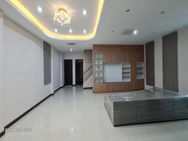 P756 ให้เช่า บ้าน โฮมออฟฟิศหรู สุขุมวิท71