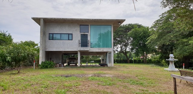 ให้เช่าที่ดินพร้อมบ้าน 1หลัง 300ตร.วา ริมแม่น้ำน้อย บางไทร อยุธยา