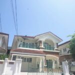 ให้เช่าบ้านเดี่ยว 220 ตร.ม. 4 ห้องนอน ถนนศรีนครินทร์ 51 ใกล้ซีคอน