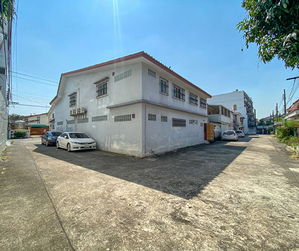 ขาย,ทาวน์เฮ้าส์,บ้านทาวน์เฮาส์สุขุมวิท  ,บ้านทาวน์เฮาส์สุขุมวิท  ,ราคาต่ำกว่าตลาด,ย่านอ่อนนุช/พระโขนง ,ใกล้ทางด่วนเฉลิมมหานคร ,สุขุมวิท56