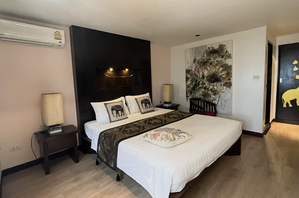 ให้เช่า,โรงแรม,ที่พักภูเก็ตราคาประหยัดหาดป่าตอง ,ที่พักภูเก็ตราคาประหยัดหาดป่าตอง ,หน้าโลวืซีซั่น 650/วัน,Cheapest-Patong  Boutique-hotel-Stay-from-Only-650-THB,,Near-Bangla-Road,芭东最便宜的精品酒店 