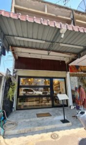 ขาย,ตึกแถว-อาคารพาณิชย์,ตึกแถวห้องมุมเชียงใหม่ติดถนนใหญ่ ,ตึกแถวห้องมุมเชียงใหม่ติดถนนใหญ่ ,อาคารพาณิชย์ เชียงใหม่ใกล้แหล่งท่องเที่ยว,ท่าแพ , ทำเลค้าขายดีมาก,จกลางเมืองเชียงใหม่ท่าแพ  ขาย อสังหาริมทรัพย์เชียงใหม่ผลตอบแทนดี  ขายตึกแถวห้องมุมเชียงใหม่ติดถนนใหญ่ ท่าแพ อาคารพาณิชย์เชียงใหม่ใกล้แหล่งท่องเที่ยว ทำเลค้าขายดีมาก ตึกแถว ใจกลางเมืองเชียงใหม่ท่าแพ  